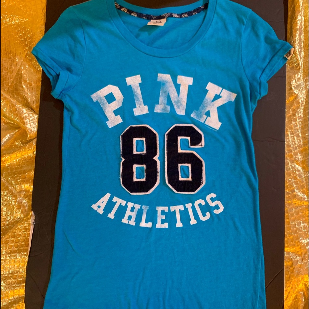 PINK Victoria’s Secret T-shirt